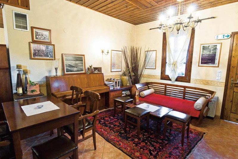 Villa Kastanodasos Emporio  외부 사진